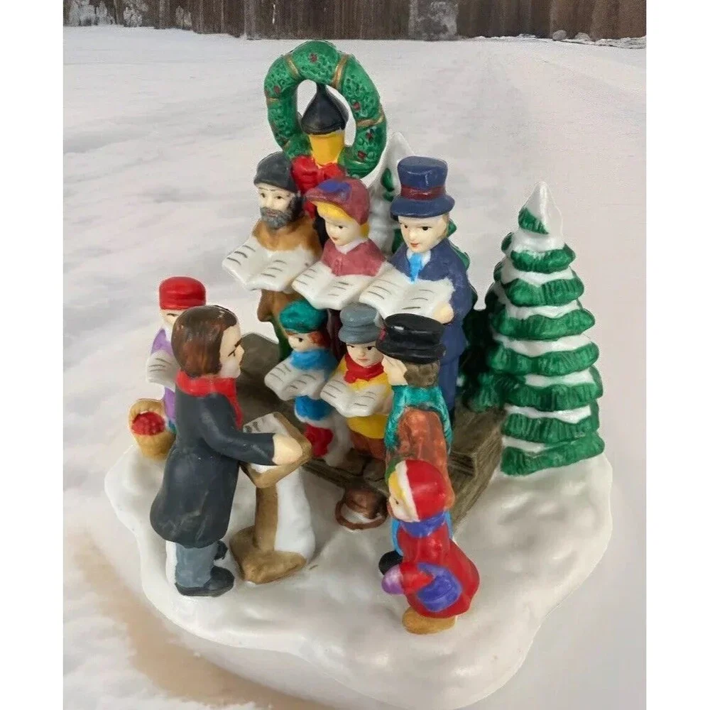 Dicken’s Collectables Caroling Group Hand Painted Porcelain Figurines Vtg 1997